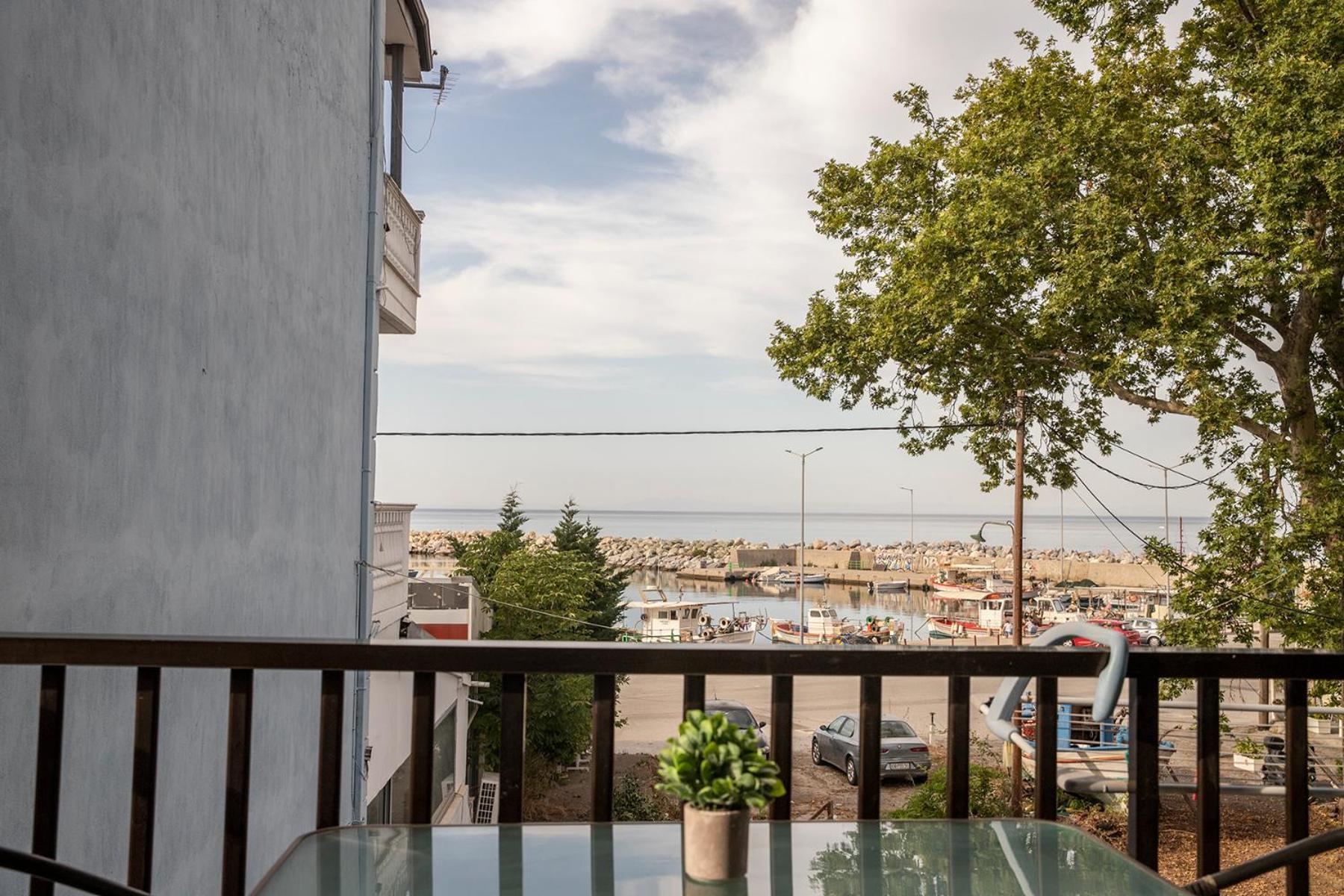 Manos Kritikakis Apartments Platamonas Exterior photo